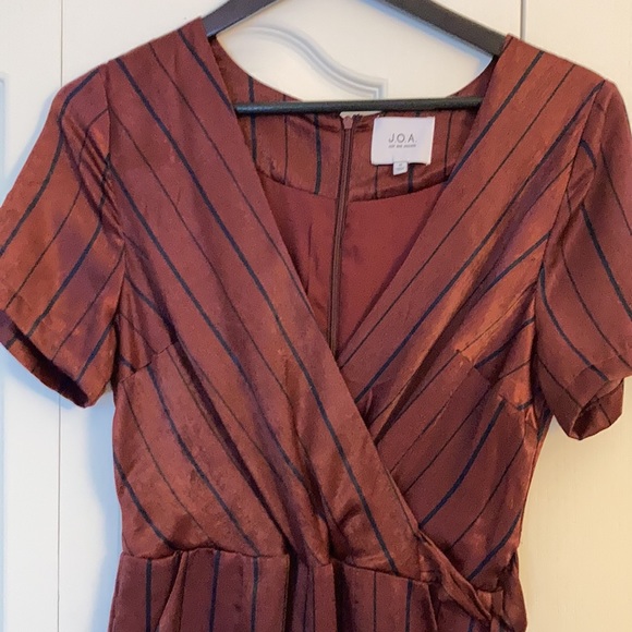 Burgundy striped satin jumpsuit - Picture 3 of 6